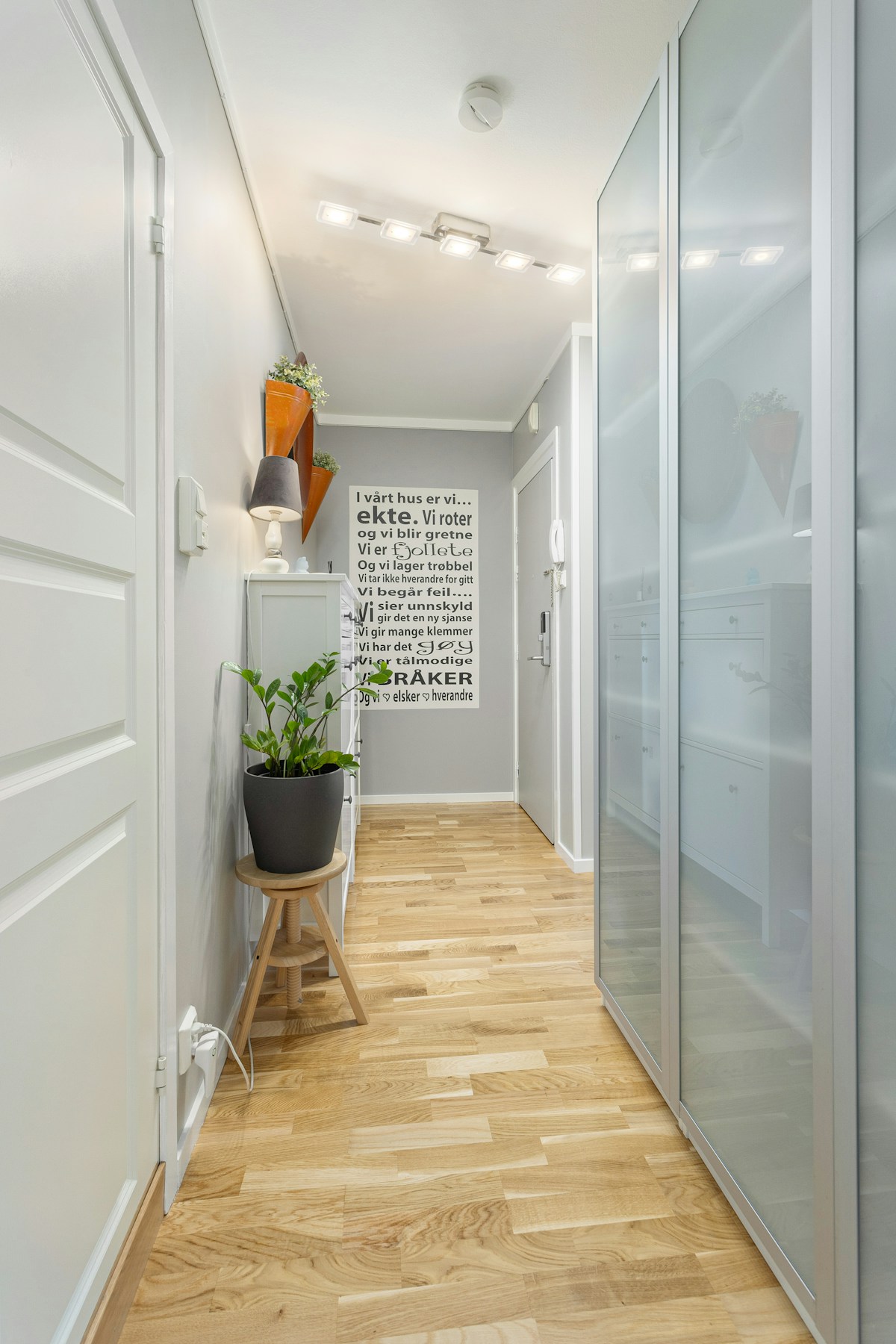 Entryway First Impression